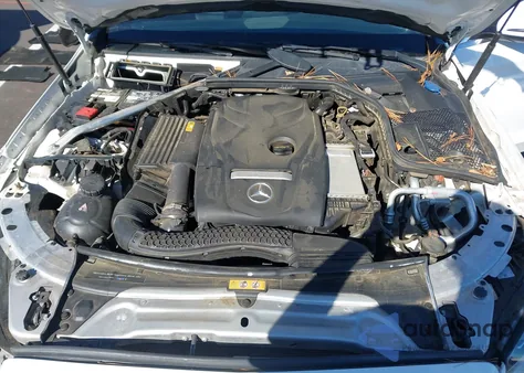 2018 Mercedes-Benz C 300 из США, поврежденный, VIN 55SWF4JB2JU270087